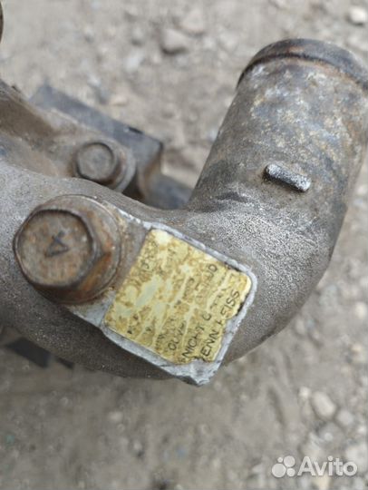 Корпус термостата Mitsubishi Pajero 2