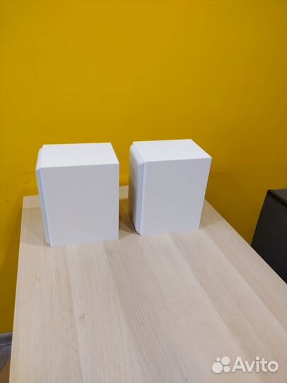 Полочная акустическая система Dali Spektor 1 белый