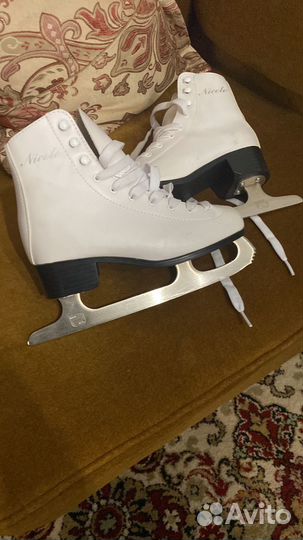 Коньки фигурные 35-36