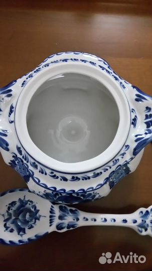 Супница фарфоровая Гжель автор Киселёв/Обухова