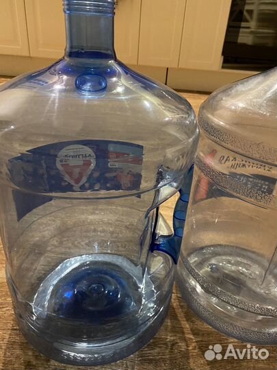 Бутыль 19 литров с ручкой. Цена указана за 1 шт