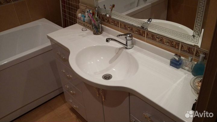 Столешницы с раковиной для ванных комнат