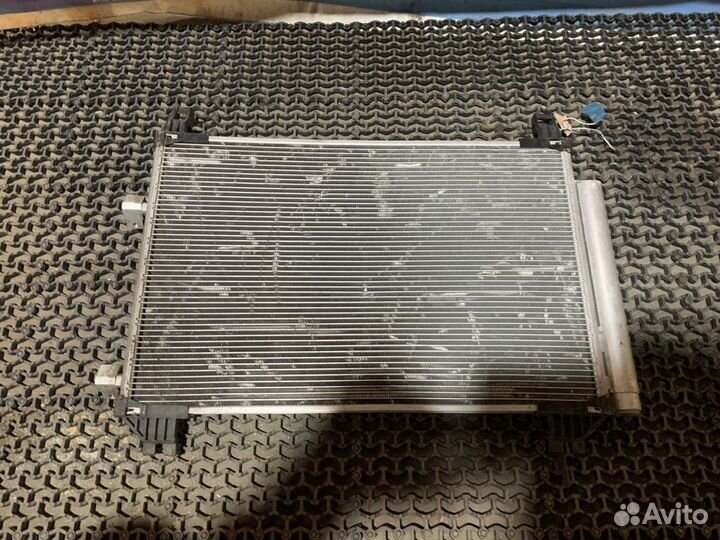 Радиатор кондиционера (конденсер) Toyota Yaris