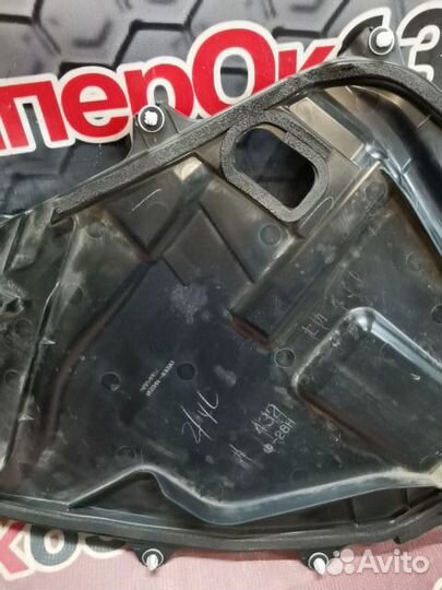 Накладка двери задняя правая Lexus RX