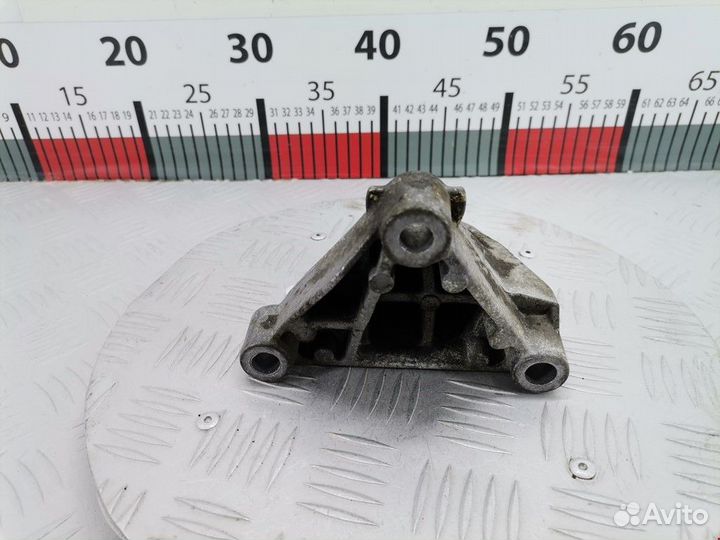 Кронштейн двигателя Renault Scenic рест. 2003