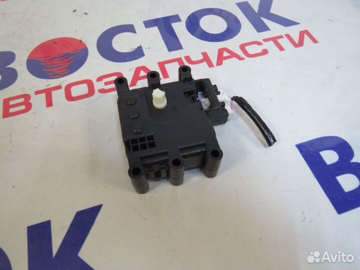 Привод заслонок отопителя mazda mazda3 BM