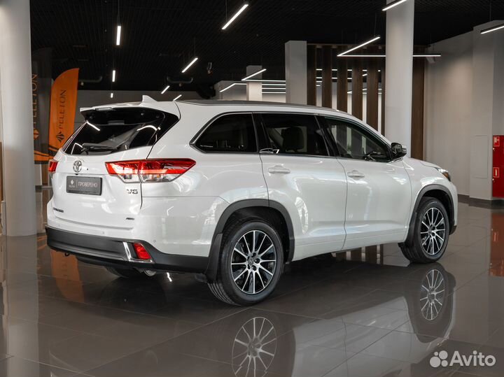 Toyota Highlander 3.5 AT, 2017, 141 836 км