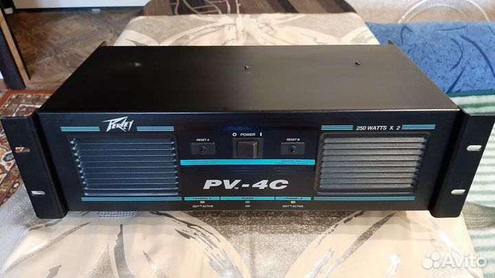 Усилитель мощности серии Professional Peavey PV-4C