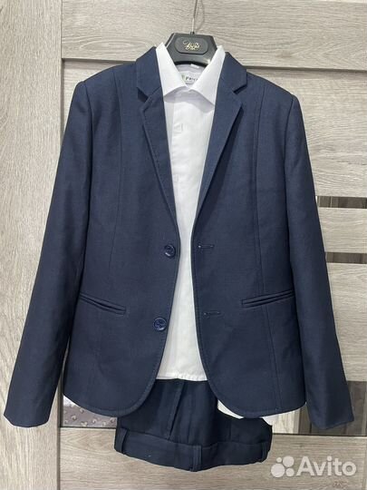 Костюм школьный фабрики Вид