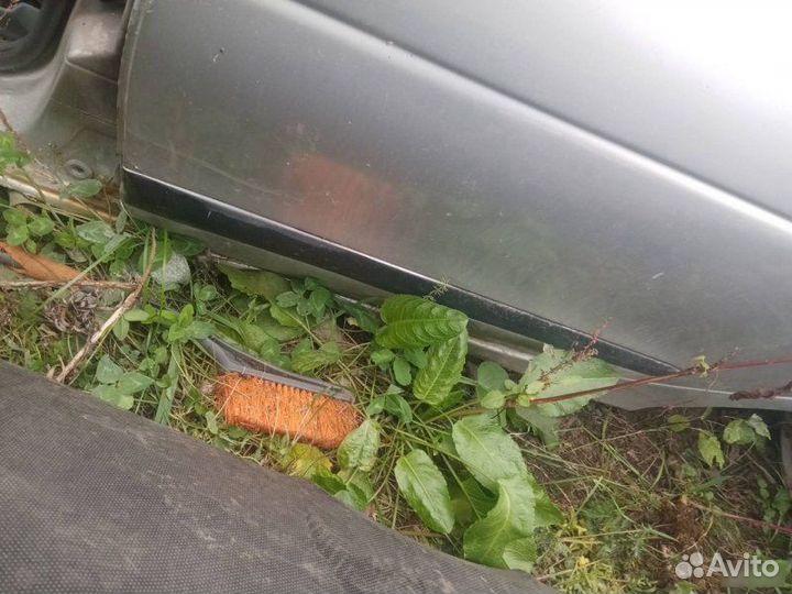 Молдинг двери Renault Megane 1997