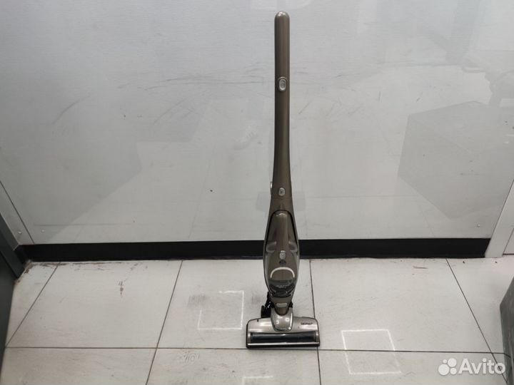 Пылесос ручной Zelmer VC1202