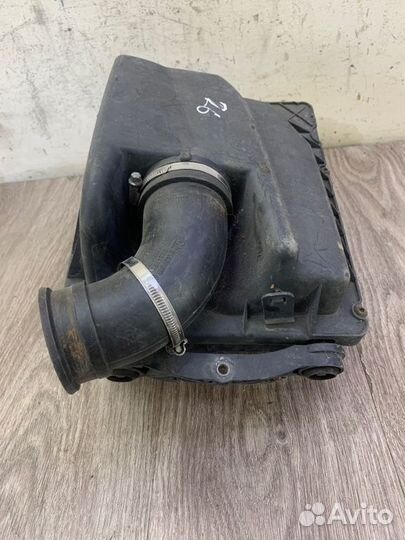 Корпус воздушного фильтра Opel Astra H Z18XER