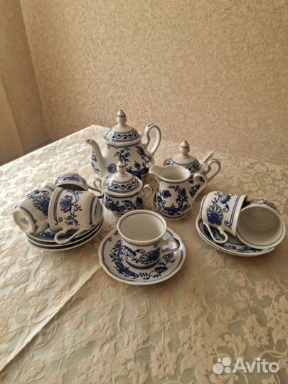 Луковый узор чайный сервиз Чехия