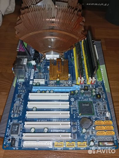 Комплект Intel Core quad q9300 (4*2.5 Ghz)