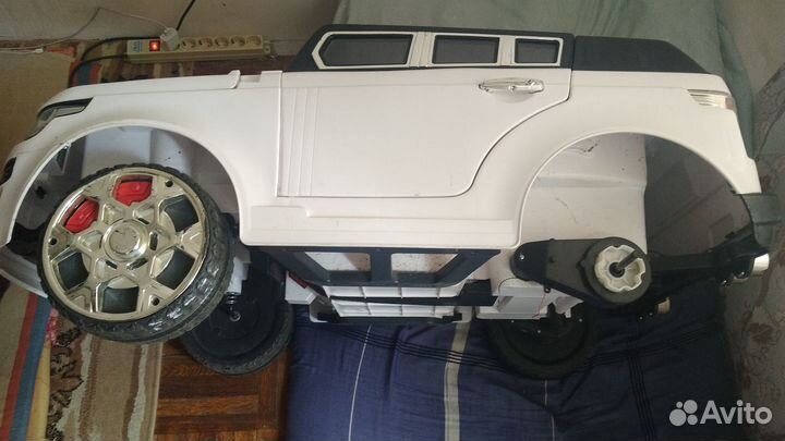 Детский еликтрамабил