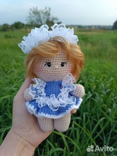 Куколка школьница