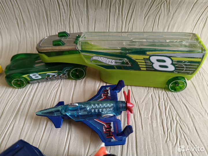 Hot wheels машинки