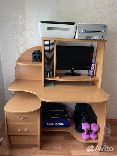 Компьютерный стол