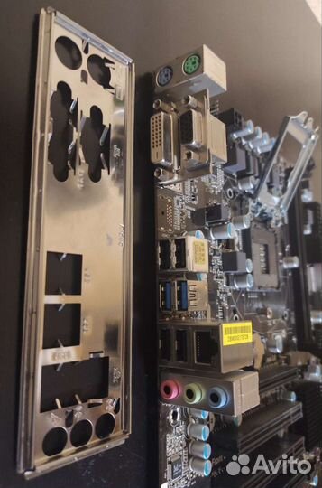 Материнская плата 1155