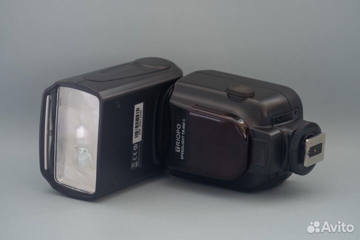Фотовспышка Triopo Speedlight TR-960 II