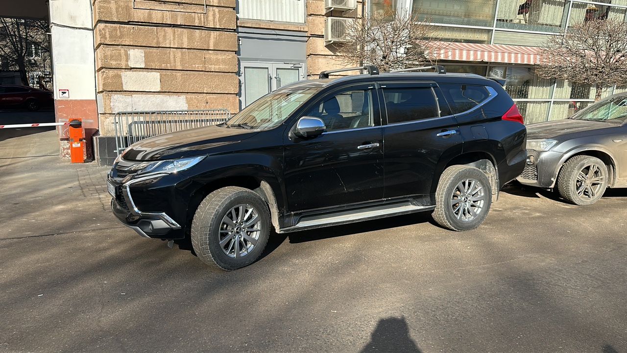 Mitsubishi Pajero Sport: фото владельца