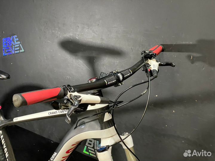 Carbon canyon Grand Canyon CF SLX 29