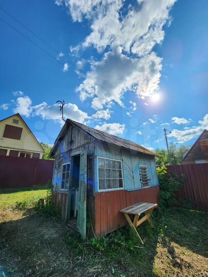 Дача 10 м² на участке 5 сот.