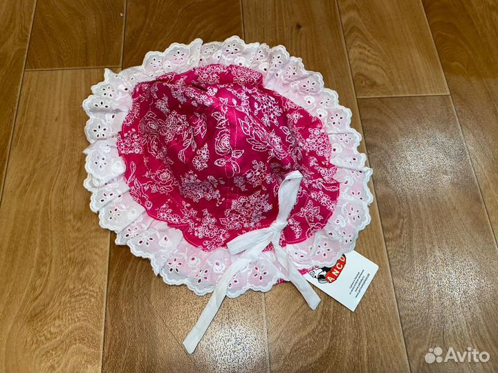 Шапочки для девочки, варежки и перчатки