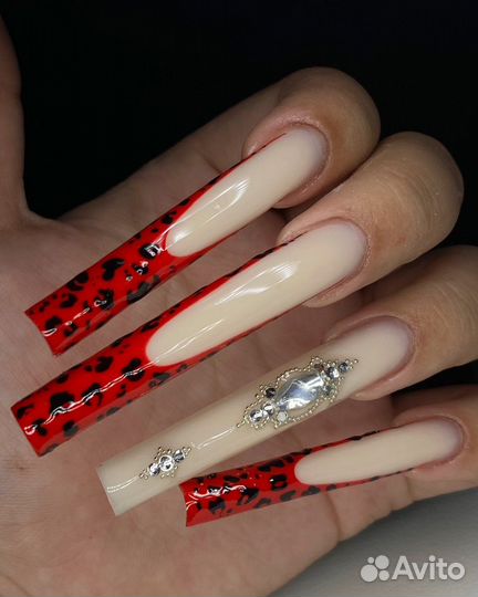 Маникюр на дому