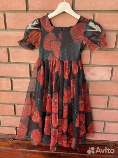 Платье на выпускной праздник