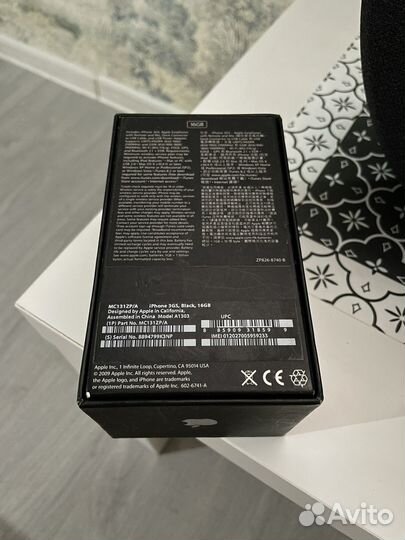 Оригинальная коробка iPhone 3G S