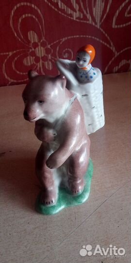 Фарфоровая и хрустальная посуда