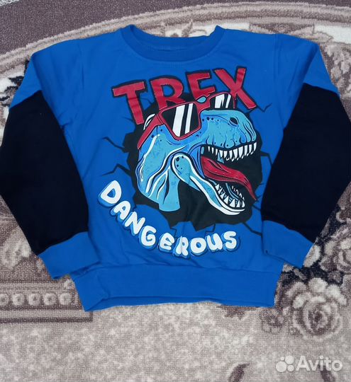 Костюм на мальчика новый