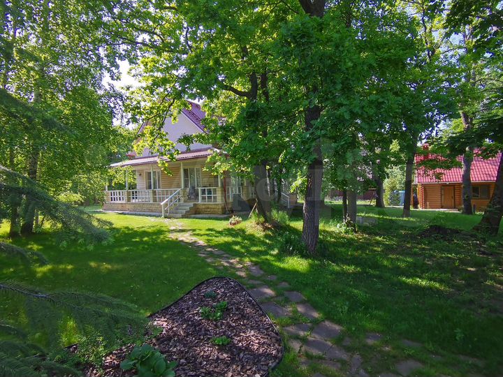 Коттедж 323 м² на участке 23 сот.