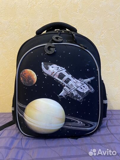 Рюкзак школьный с анатомической спинкой