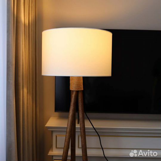 Торшер напольный