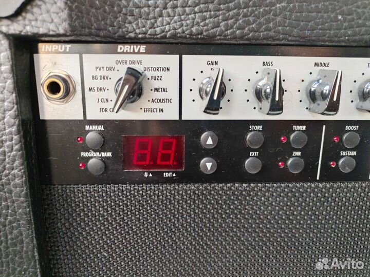 Гитарный процессорный комбоусилитель Zoom Fire-15