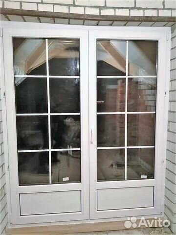 Дверь из пвх входная