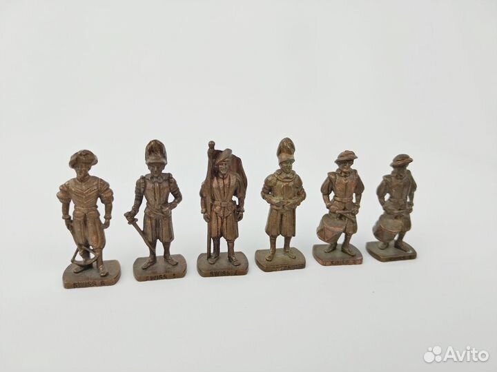 Фигурки Бравые Солдатики Kinder Surpris Ландрин