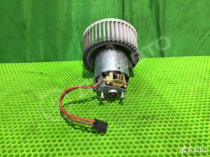 Моторчик отопителя Mercedes-Benz C W204