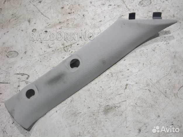 Обшивка стойки Ниссан