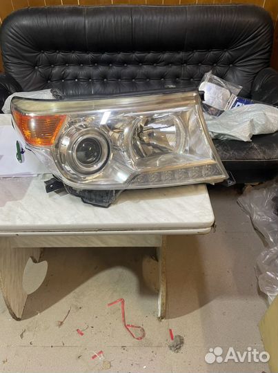 Оптика на toyota land cruiser 200