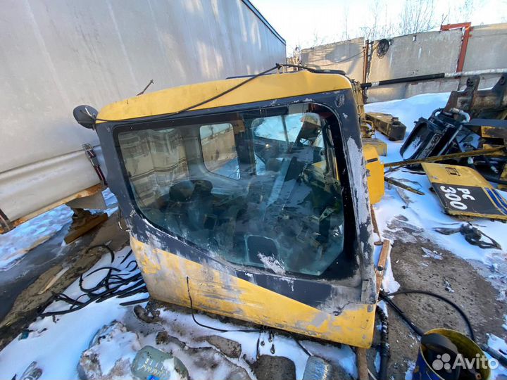 Кабина экскаватора komatsu PC