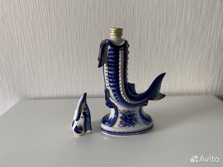 Бутылка штоф Осётр Гжель