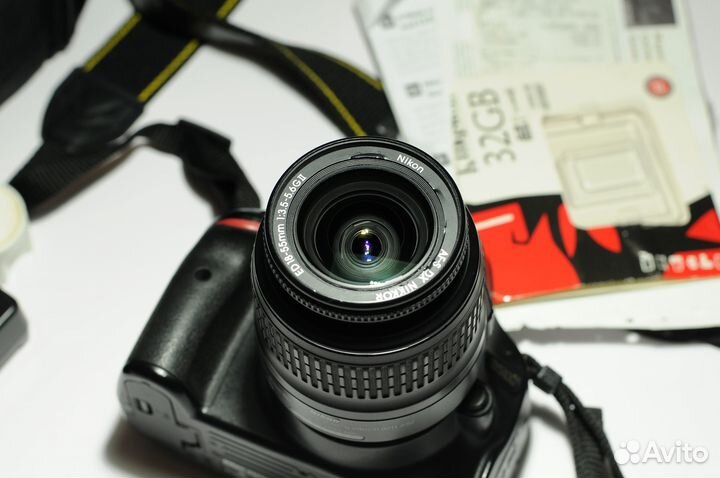 Nikon D5100 + 18-55mm