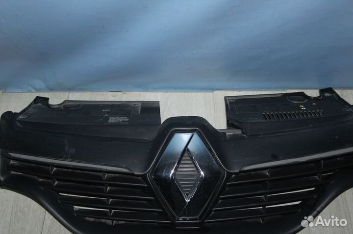 Решетка радиатора Renault Logan 2 Sandero 2 Логан