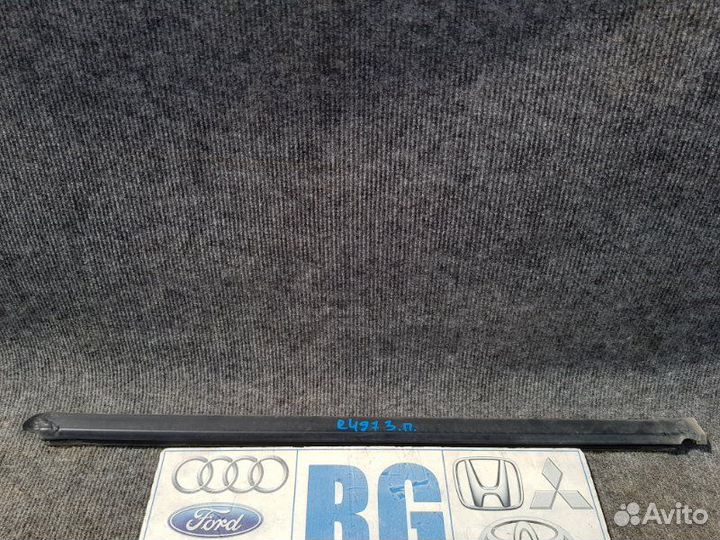 Бархотка задняя правая Renault Duster 1.5 K9K J896