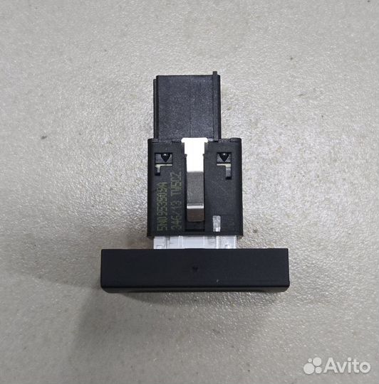 Кнопка аварийной сигнализации VAG 5N0953509A