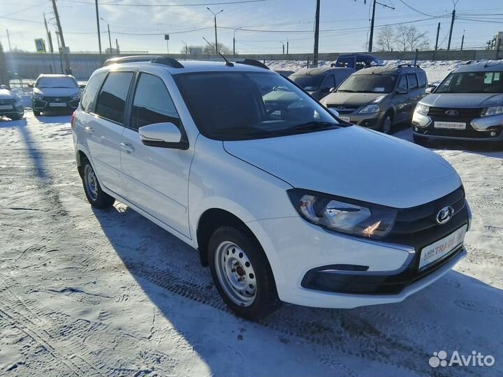 LADA Granta 1.6 МТ, 2022, 34 000 км