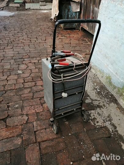 Пускозарядное устройство 10/200А